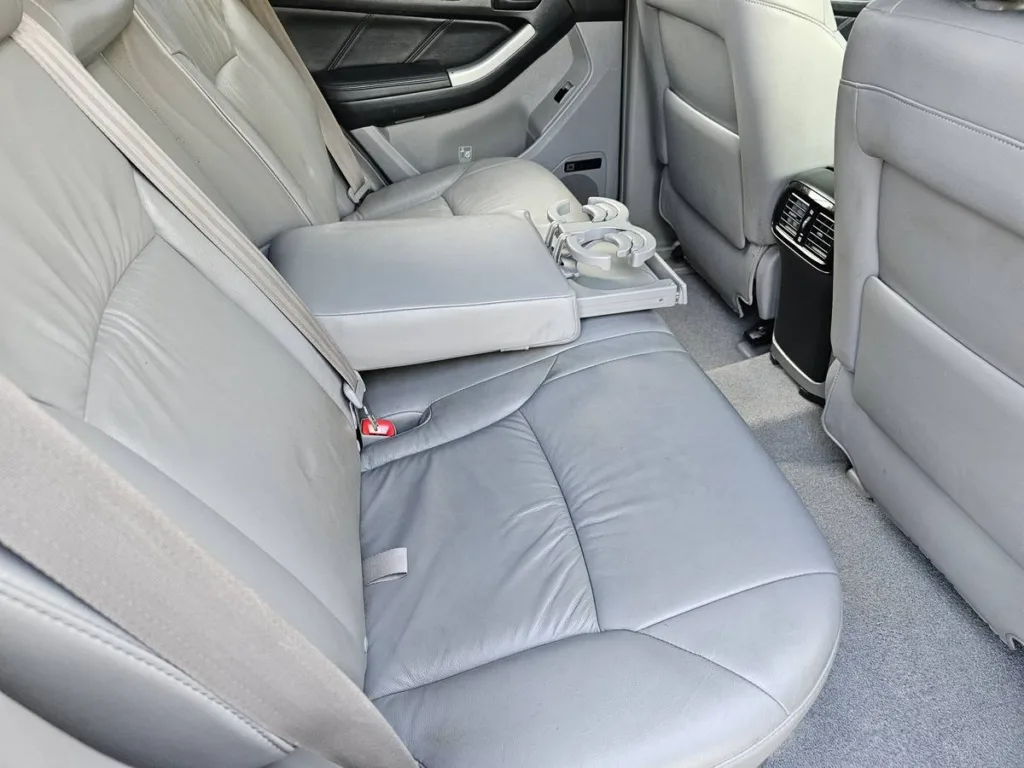 2007 Toyota 4Runner interior rear seat