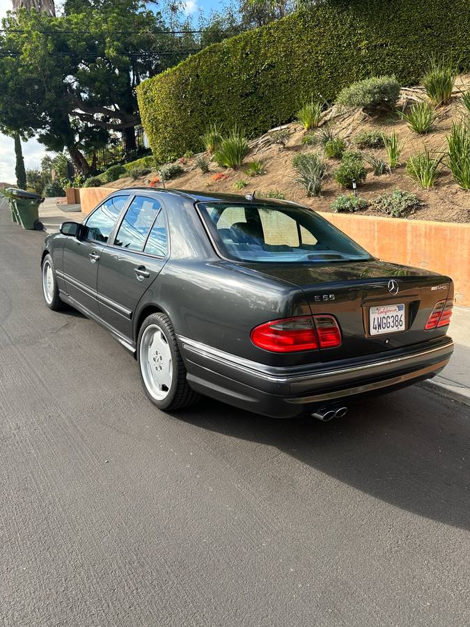 2002 Mercedes-Benz E55 AMG exterior rear three-quarter view