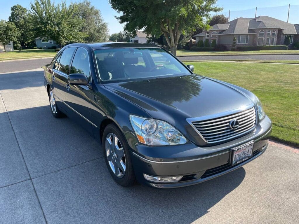 2004 Lexus LS 430 exterior left front